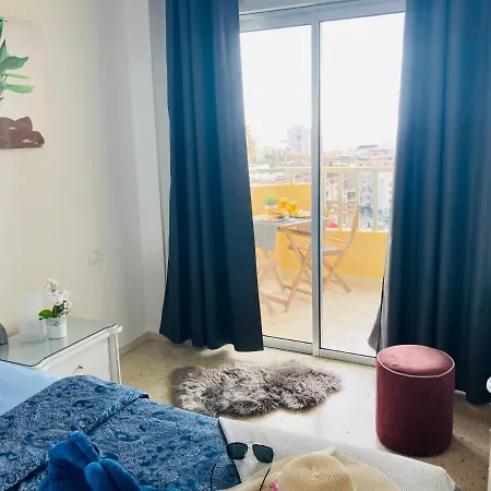 Preciosas En La Casa De Alloggio in famiglia *